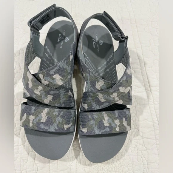 Cloudsteppers by Clarks Gray Sandals Womens/Femmes Size 11 W Camo - Picture 2 of 8